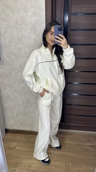 Костюмы спорт Valentina 106 milk