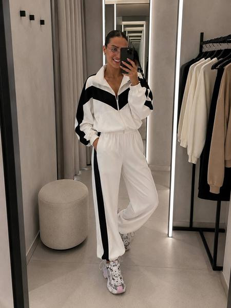 Костюмы спорт Akulova 2930 white (42-50)